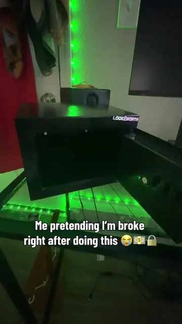 Used to spend it fast… now I just throw it in the safe and act broke 😭🔒 #MoneyTok #CashStuffing #SideHustle #MoneyMindset #FinancialFreedom