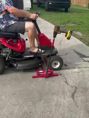 This is the BEST way to work on a lawnmower! #tools #yardwork #tiktokshopmemorialday #TikTokShopSparkCreator #tiktokshopcreatorpicks 
