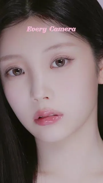 Juicy Flash Lip Oil is now officially FLASH ON 📸💄✨ the glow you’ve been waiting for — the kind that actually shows up. get our CAMERA-READY LIPS made to survive every camera, every flash, every light now on TikTok Shop 🏷️💫 #romand #juicyflashlipoil #camerareadylips #ILLIT #WONHEE 