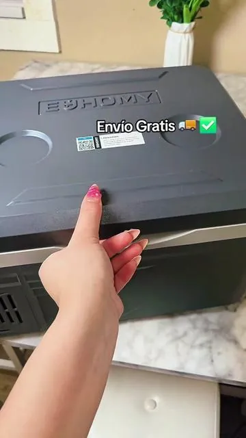 Trabajas en la carretera o viajas mucho, necesitas esta nevera portátil de Euhomy . Baja a temperaturas bajo cero (¡sí congela!), trae cable para el carro y para la casa, y hasta la puedes controlar desde tu celular. ​#neveraportatil #Euhomy  #TikTokShopMemorialDay #paratiiiiiiiiiiiiiiiiiiiiiiiiiiiiiii 