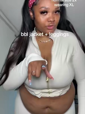 it’s giving SNATCHEDDDDDD! #fyp #plussize #twopieceset 