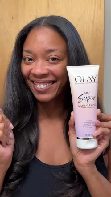 Keeping my skincare simple but effective!🤍 I finally tried the Olay Super Facial Cleanser & I totally understand why people swear by it. It cleans my skin without feeling tight & my skin feels fresh & smooth! Perfect prep for the rest of my routine! Sometimes the classics really are the best skincare essentials! It’s linked here on my TT shop✨ #complimentary #onlyolay #OlaySuperFacialCleanser @Olay Skin Care @influenster #creatorsearchinsights 