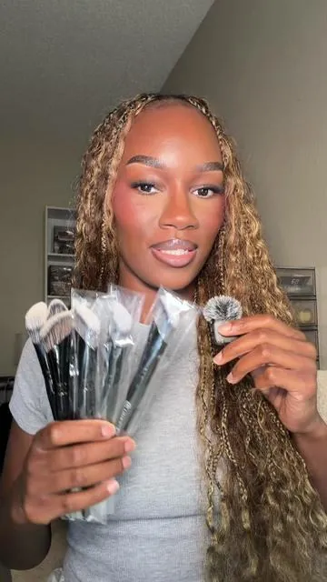 if you know my obsession with brush then you know!! #concealerbrush #bkbeautybrushes #makeupbrushes  