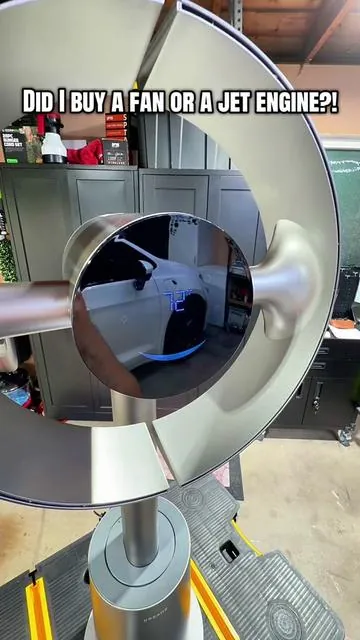 This bladeless fan looks futuristic and cools the whole room fast ❄️ Quiet, sleek, and perfect for summer setup upgrades 🔥 #Dreame #BladelessFan #HomeTech #TikTokShop #SummerEssentials 