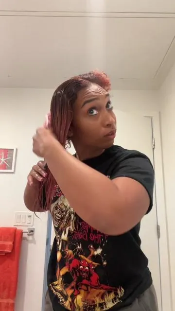 Girl do you a BIG CHOP, get some Mary Ruth’s and grow that’s shyt back!!! 