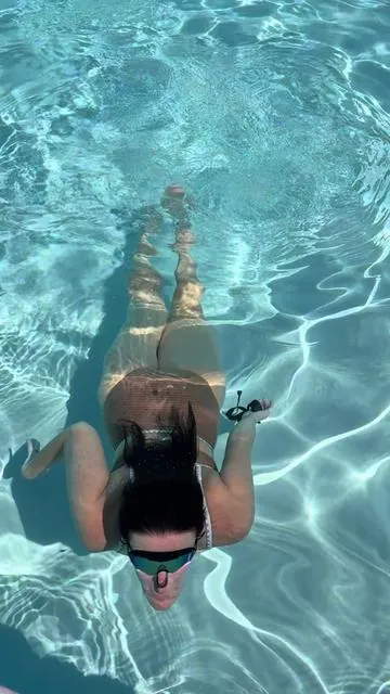 Yeah these goggles are IT 🔥 #summerfun #goggles #kidfriendly #swimming #tiktokshopcreatorpicks 