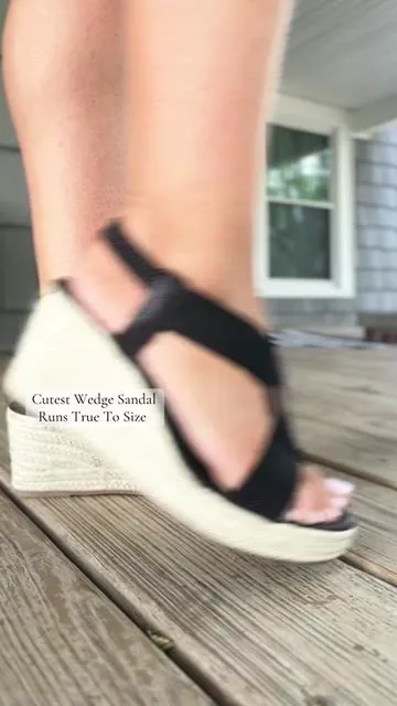 Non slip comfortable wedge! Wedge is perfect height. #comfortableshoes #sandals #wedgesandals #summershoes #Summervibe 
