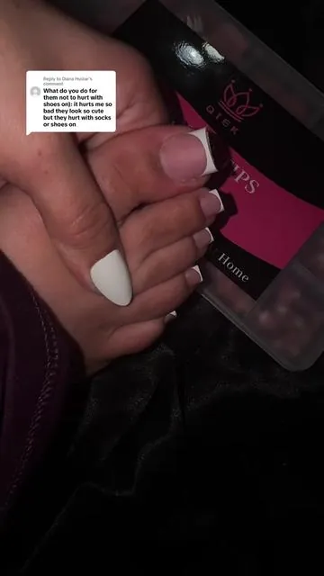 Replying to @Diana Huizar I’m always gonna make it work ☺️ #pedicureathome #pressonnails #frenchtiptoes  #toenails #pressontoenails 