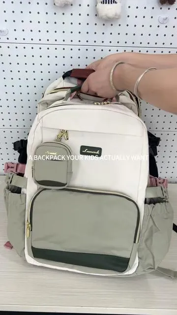Empty or full, it keeps its clean, aesthetic shape. 🧘‍♀️ No sagging, no bulging, just a perfectly structured silhouette on my back. 💅🎒 #tiktokshopmemorialday #summerwins #tiktokshopdealsforyoudays #backpack #schoolbag 