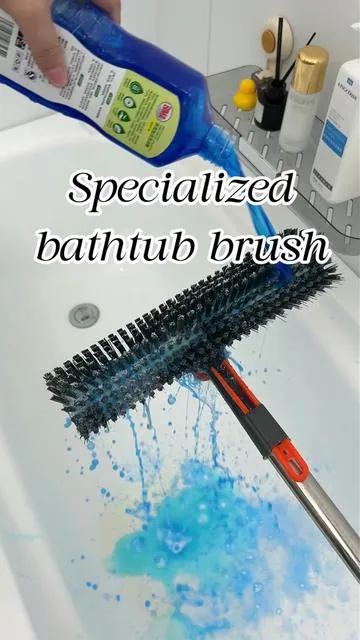 An essential helper for cleaning bathroom black grime This 3-in-1 non-slip floor brush is a real lifesaver for bathroom tile gaps. No more hunching over! * Stop scrubbing while kneeling! X This all-round cleaning combo is the perfect tool to save your waist and back. Stay relaxed, keep your home clean#scrubbrush #cleantok #tiktokshopcreatorpicks #cleaningtools #homefinds 