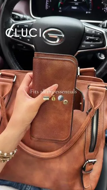 This wallet holds WAY more than I expected.🤎🤎 #cluci #tiktokshopstockup #wallettok #giftguide #walletforwomen 