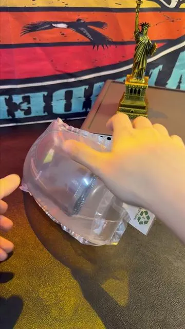 #wallet #giftsforhim #tiktokmademebuyit #moneytok #SummerVibes 