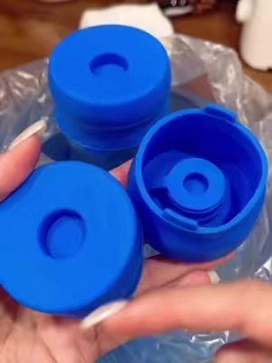 3 pack of reusable caps for your big water jugs #water #tiktokshopcreatorpicks #tiktokmademebuyit #summervibe 