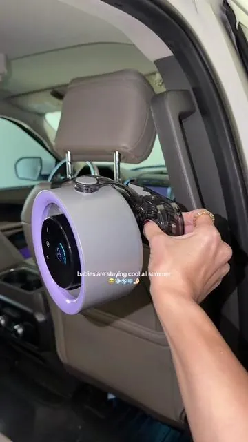 wherever we go, so does this 🙂‍↕️❄️ the clip is SO strong, clips easily to the stroller, headrest, the desk, chairs for sporting events… literally anything! 💨👏🏻 #fan #summervibes #summer #cool #portable 