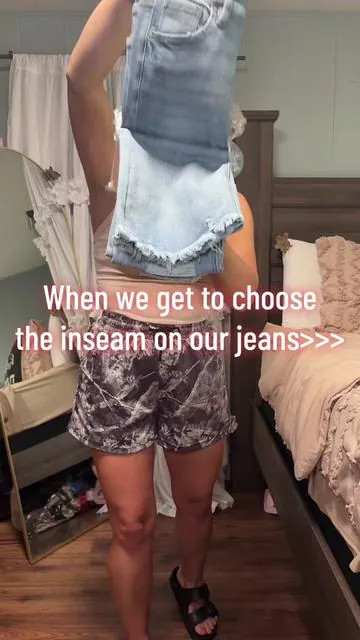 I LOVE when we get to choose the inseam of our jeans!  These are the Bentley risen brand jeans from @Wild Oak Boutique in a light wash & the stretch is INSANE! 👏🏽 #tiktokshopcreatorpicks #Summervibes #jeans #risenjeans 