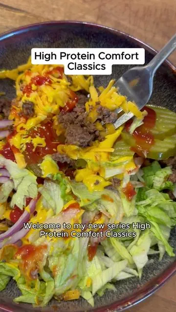 Comfort Food That Actually Fits Real Life Not tiny portions.  Not boring meals.  Just food you actually want to eat and can still repeat. The High Protein Cookbook Bundle brings together fast meals from the High Protein Cookbook and hands-off dinners from the High Protein Low Carb Slow Cooker Cookbook. 👉 Grab it in TikTok Shop now!  #highprotein #comfortfood #realfood #dinnerideas #cookbookbundle