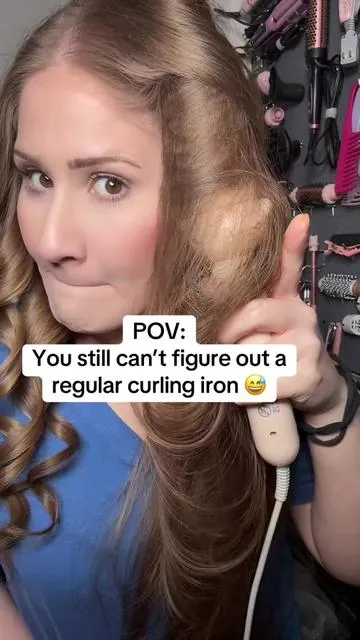 Automatic curling iron. Rotate both directions. Has three heat settings. 200°C 180°C to   Anti-scold anti-tangle. 160°C.#automaticcurler #curlingiron #automaticcurlingiron #curlinghairtutorial 