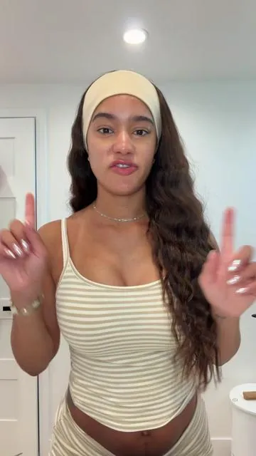 My current postpartum body routine 🧴✨ & once my 6 weeks is up, we’re back to Pilates, etc.! What I eat in a day has also changed! (lmk if you want a vid on that) I linked the cream here & everything else is on my LTK or Amazon storefront🥰 #b#bodycarep#postpartump#postpartumbody