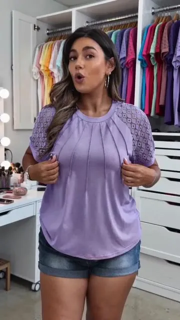 Plus Size Lace Short Sleeve Blouse#PlusSize #LaceTop #Crewneck #LooseFit #SummerWear