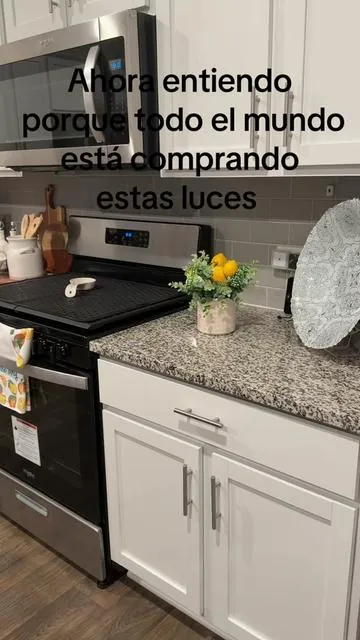 Ahora entiendo porque todo el mundo está comprando esto!!!!Luces nocturnas.#lights #light #led 