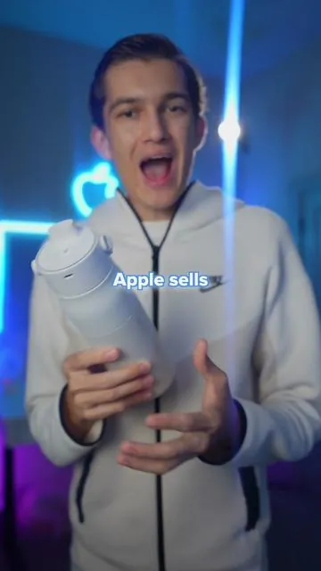 Apples $130 water bottle🤔#apple
