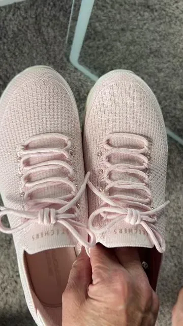 Skechers Virtue Stretch Knit FIxed Lace Sneakers #skechers #sneakersforwomen #comfortableshoes #womensshoes #qvcloyaltyprogram @QVC, Inc 