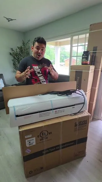 Manten tu hogar fresco en verano y cálido en invierno con este Mini Split Garvee potente moderno y eficiente perfecto oara habitaciones salas u oficinas incluye sistema frio calor para comodidad todo el año #minisplit #aireacondicionado #coolingsystem #calefaccion #casamoderna @Garvee Appliance 
