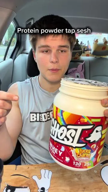 So many flavors #protein #proteinpowder #proteinshake #proteinshakereview #luckycharms 