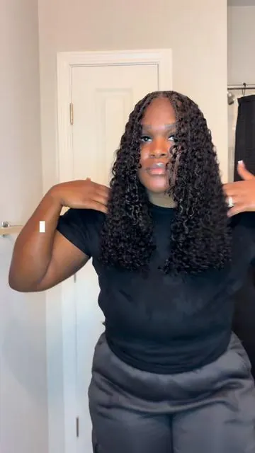 Are we feeling the short 🤭  Hair: @sterlyhair_shop Burmese Curly 22”  #miracleknots #burmesecurly #crochethair #minibraids #sterlyhair 