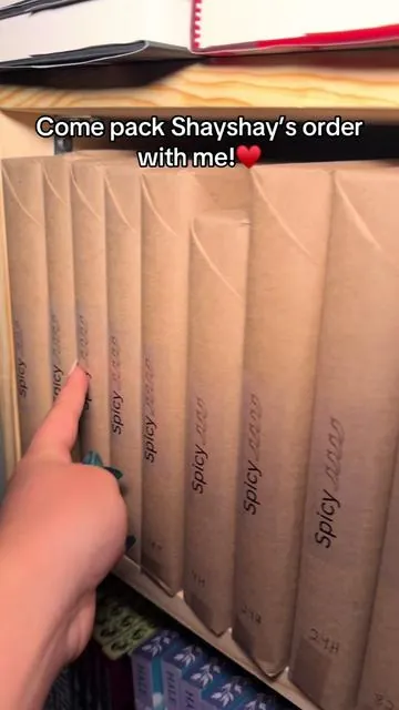 #blinddatewithabook #viral #asmr #packingorders #BookTok @ShayShay 