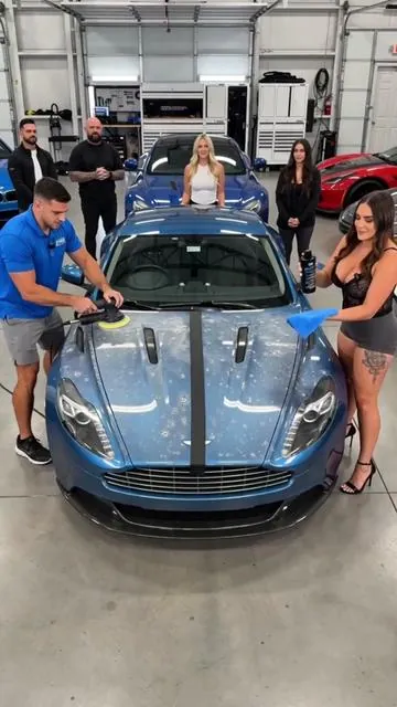 ceramic coating spray that actually beads#tiktokshop #fyp #carcare 