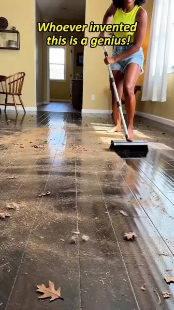 Make cleaning effortless 🧼✨ This floor & bathtub scrub brush tackles tough stains with ease—no more bending or struggling! Perfect for tiles, tubs, and floors. A must-have for every home! #cleaninghack #homeessentials #cleantok #bathroomcleaning #musthave 
