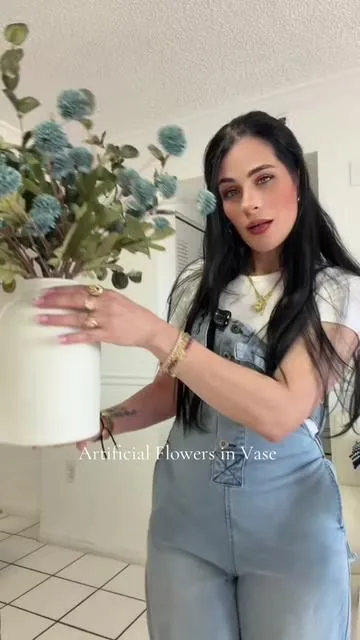 Artificial Flowers in Vase #summerwins #SummerVibes #tiktokshopdealsforyou #BigDreamsStartSmall #newdropsforyou 