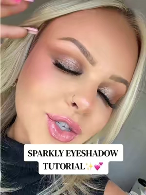 I get so many questions about this 🥰 #eyeshadowtutorial #sparklyeyeshadow #halfmagicbeauty #makeup #dealsforyoudays 