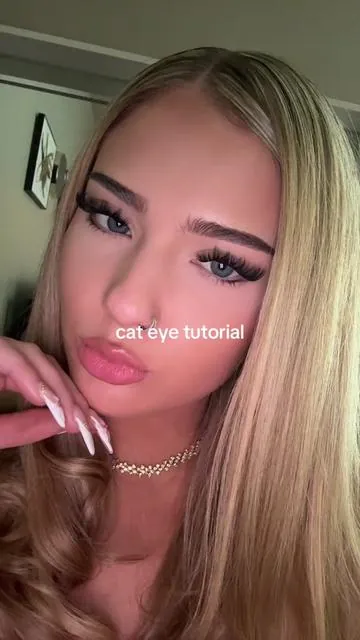 style- glamcascade #lashclusters #tutorials 