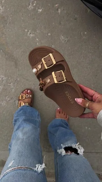 #crocs #sandals #crocssandals 