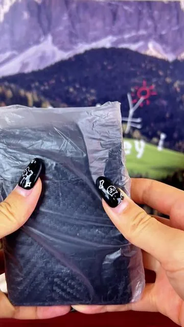 POV: You finally found a wallet that holds 10+ cards but disappears in your front pocket 🚫👖#NewDropsForYou  #tiktokshopspringglowup   
