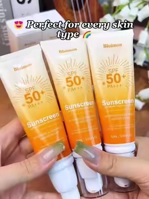 💫 3-in-1 sunscreen for your perfect summer 🌊 #universalsunscreen  #sunscreen  #spf50  #tintedsunscreen  #sunburn 