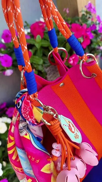 Colorful, carefree, and made for every sunny adventure 🌈👜 #BohoStyle #BucketBag #BohoFashion #ColorfulAccessories #FestivalStyle 