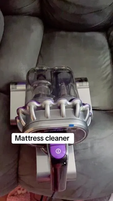 Can be used in furniture too, clean mattress and furniture. #matresscleaner#vacuum #dust #dustmites 