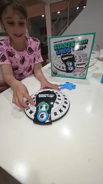 Starts with Ends with is such a fun, fast paced family game! Really gets your brain going 😆🧠 #wordgames #familygame #gamenight 