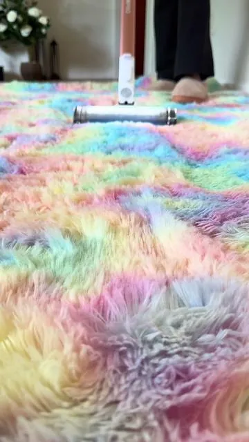 Why is it so hard to vacuum shag?? #vacuum #tiktokshopsummerturnup #tiktokshopdealsforyou #tiktokshopcreatorpicks #tiktokshopmemorialday 