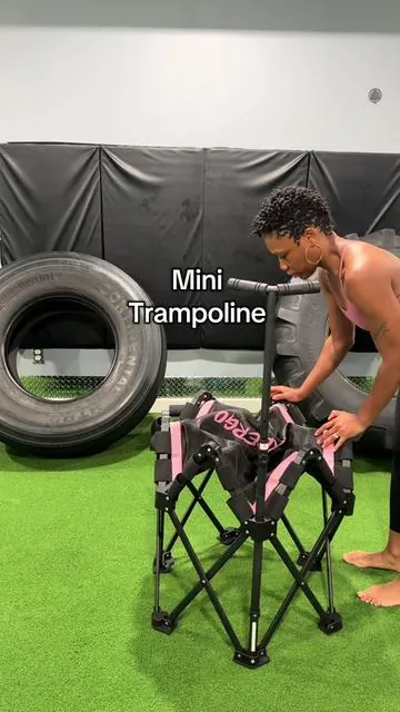 Foldable mini trampoline. This mini trampoline is perfect for rebounding and its foldable so it takes up no space. #minitrampoline #trampoline #trampolineworkout #trampolinefitness #athomeworkout 