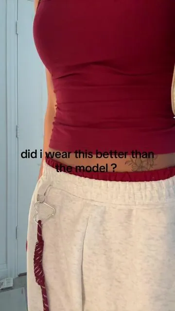 i’m 5,5 and got an XS #fypシ #sweatpants #famous 