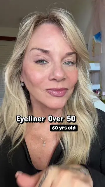 Chocolate and Plum eyeliners for us over 50! #eyelinerover50 #eyelinertutorial #eyelinerhack #makeupover50 @Persona Cosmetics 