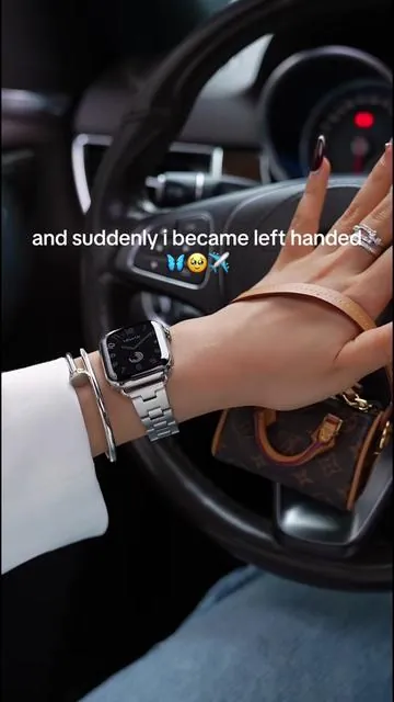 because this band deserves to be seen. When your Watch band looks this good, suddenly your wrist becomes the main character.#watchband#missair #iwatch#fyp#tiktokshopmemorialday#TikTokShopDealsforYouDays#summervibes#wristband#gold#silver#affordable#fashion#giftidea #tiktokmademebuyit #bracelet