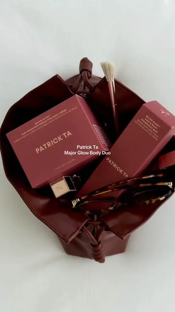 This smells so luxurious ✨ #patrickta #bodyglow #summervibes #girlythings #bodyshimmer 