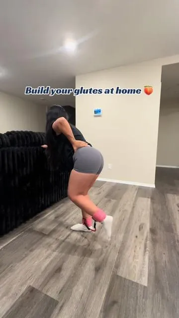 Grow your 🍑 with these resistance bands #fyp #resistancebands #glutesworkout #homeworkout #anklebands