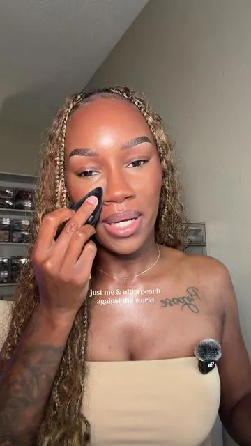 peach this & peach that!! join the team hellloooo @ONE SIZE BEAUTY  #onesizebeauty #ultimateblurringsettingpowder #peachpowder #loosesettingpowder 
