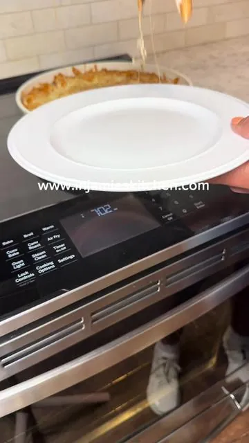The secret ingredient in this baked ziti 👀🍝 I added about 1/3 jar of Rao’s Alfredo sauce and it made the sauce extra rich, creamy, thick, and cheesy. Such an easy way to take baked ziti up a notch 🙌 I linked the clip-on pot strainer, the pots and pans with removable handles, the rotary grater, and the silicone spoon spatulas down in the orange shopping cart at the bottom of the video 🧡 #EasyDinner #EasyRecipes #PastaDinner #PastaBake #tiktokshopcreatorpicks